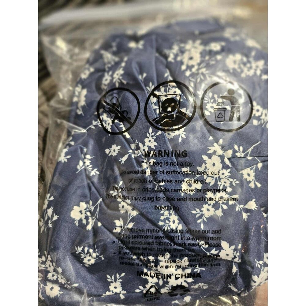 NWT CARCOS Blue White Floral Maxi Dress Smocked Waist Pockets Plus 2X - Picture 5 of 5